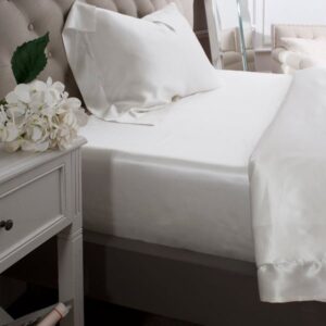 Binzie Premium Silk Fitted Sheet – Smooth, Cooling & Wrinkle-Resistant