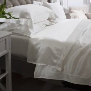 Binzie Luxury Pure Silk Flat Sheet – Ultra Soft & Breathable Bedding